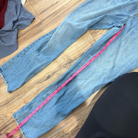 Abercrombie & Fitch Curve Love 90s Slim Straight Jean - Picture 7 of 9